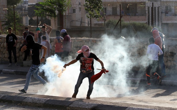 مواجهات بين الشبان الفلسطينيين وجنود الاحتلال شمال بيت لحم