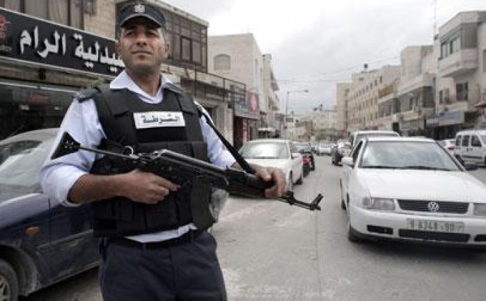 عنصر من الشرطة الفلسطينية في القدس