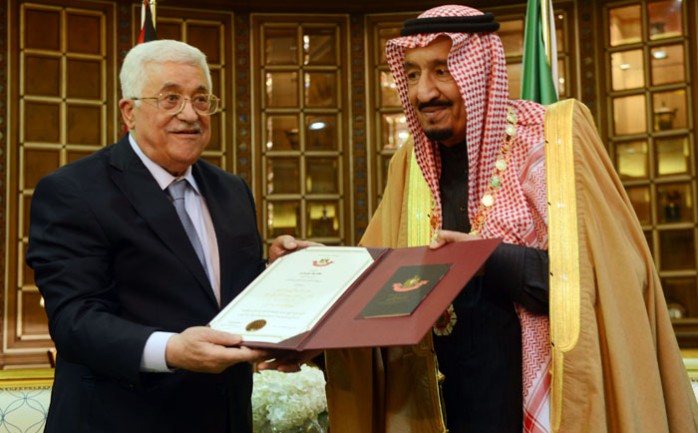 لقاء سابق بين الرئيس محمود عباس والملك سلمان بن عبد العزيز