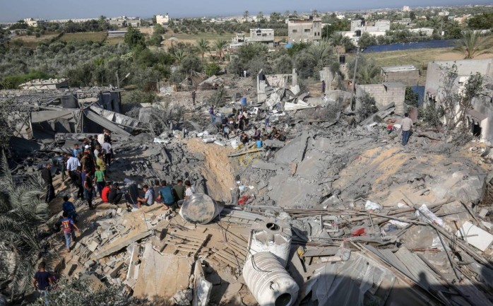 تدمير منزل عائلة السواركة في دير البلح