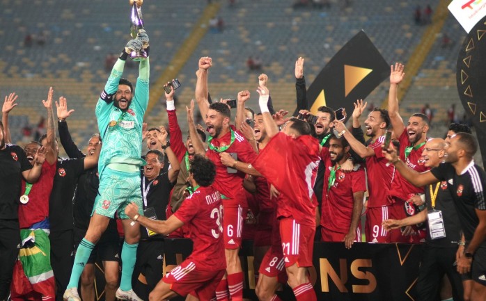 الأهلي المصري يتوج بكأس دوري أبطال أفريقيا للمرة الـ 11 في تاريخه